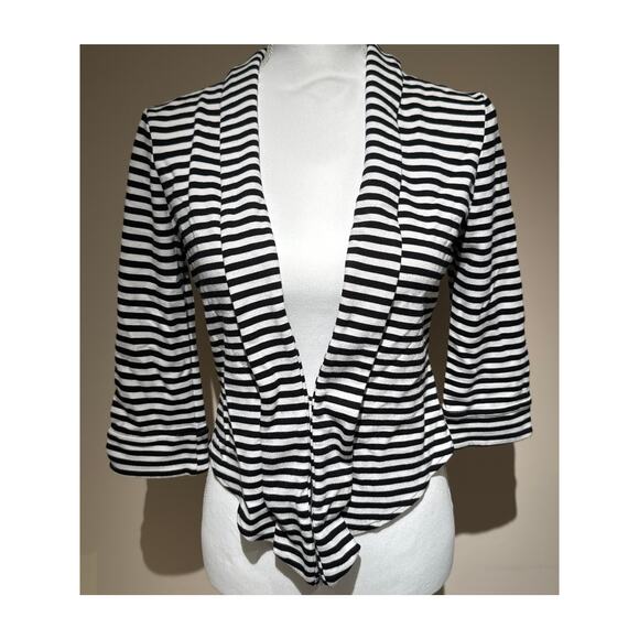 White House Black Market Jackets & Blazers - White House Black Market Black‎ and White Stripped Jacket Size XS